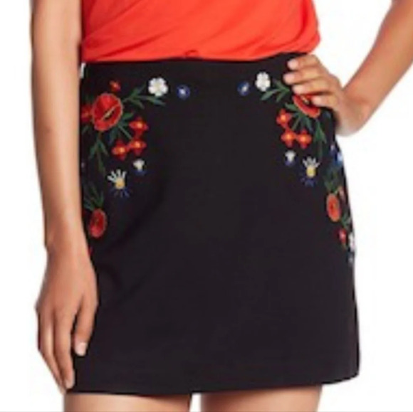 French Connection Dresses & Skirts - French Connection Skirt
